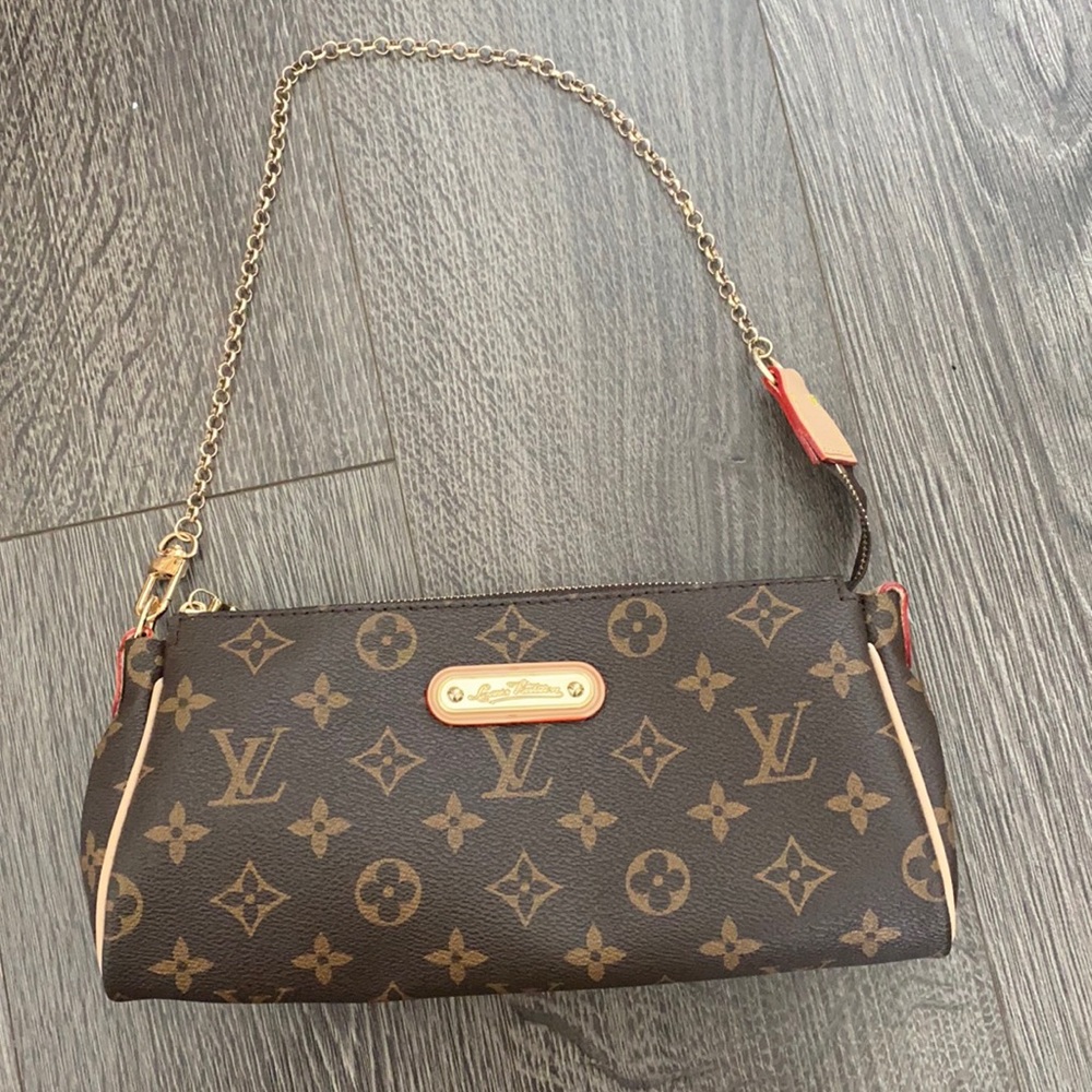 Louis Vuitton Eva clutch with long strap